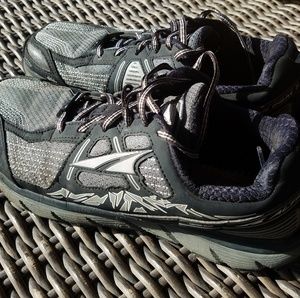 Altra Lone Peak 3.5 size 8.5 Black